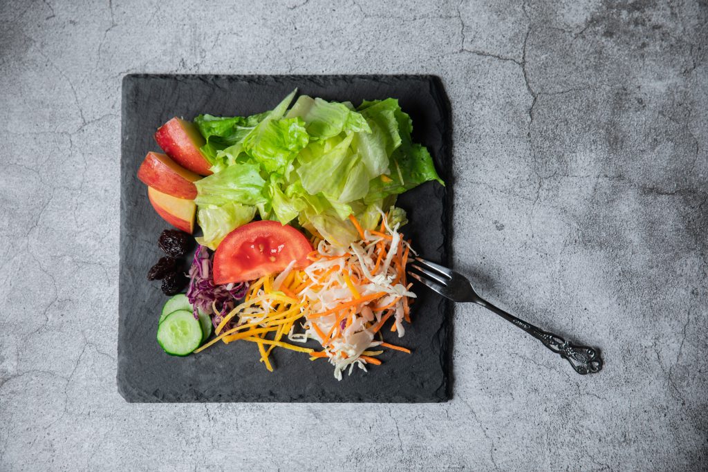 Dania wegetariańskie na obiad – pomysły na pyszne i zdrowe menu